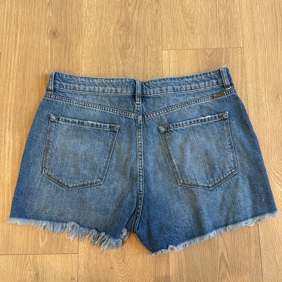 Ripped jeans shorts - Picture 2 of 3